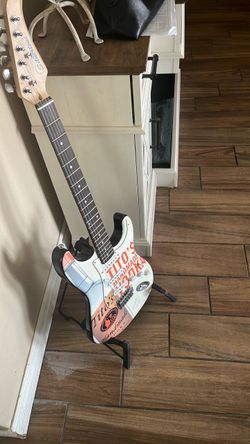 Titos Signed Silvertone Electric Guitar