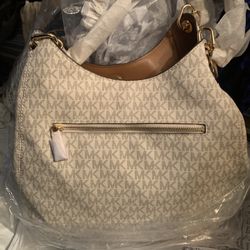 Michael Kors purse n over shoulder bag for Sale in Bakersfield, CA - OfferUp