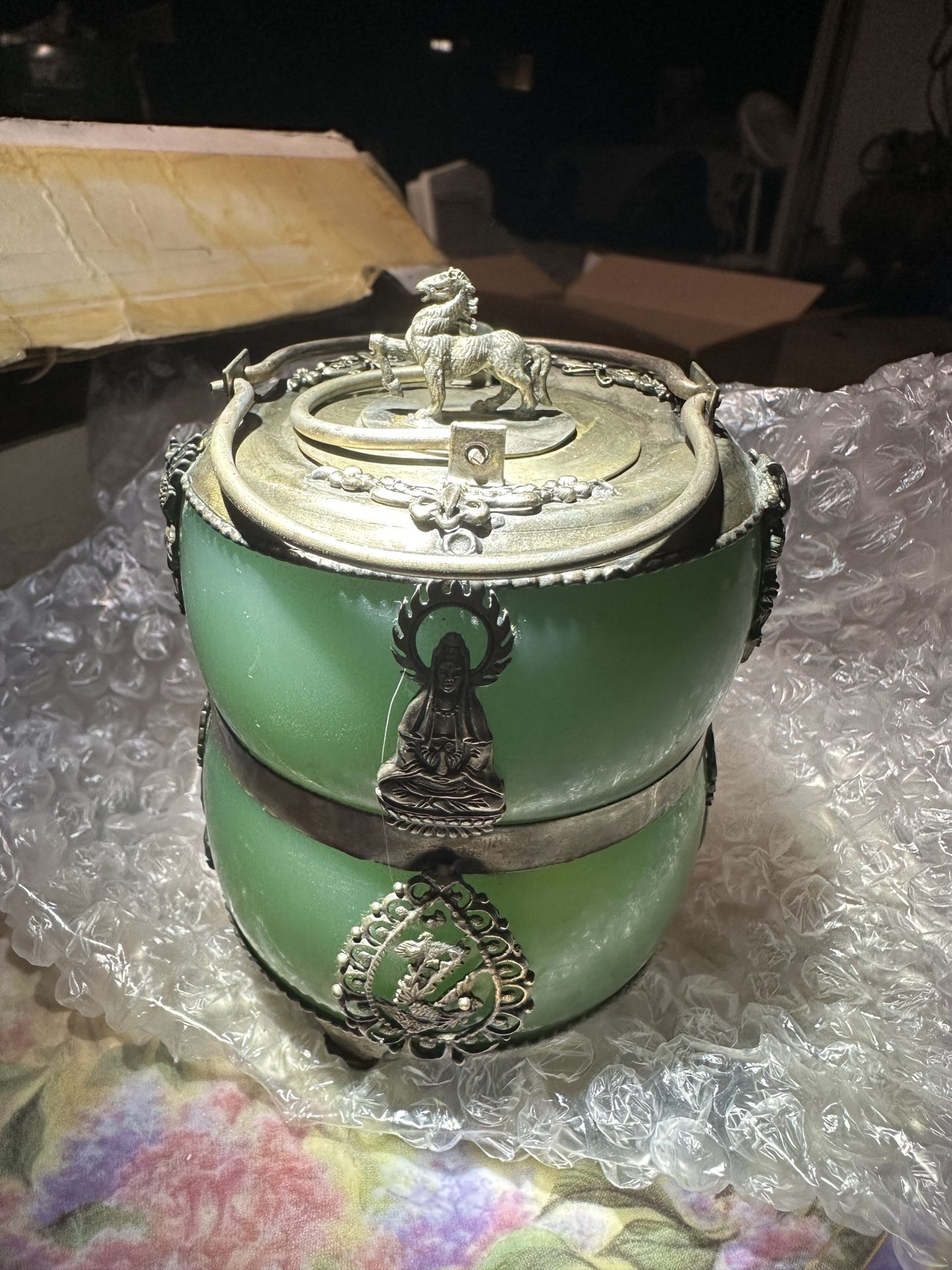 Hetian Antique Jade Tea Pot Chinese Hand crafted Circa 1920-30s Tibet