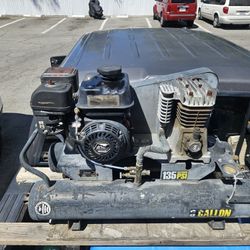9 gallon, 135 PSI Gas Air Compressor, 