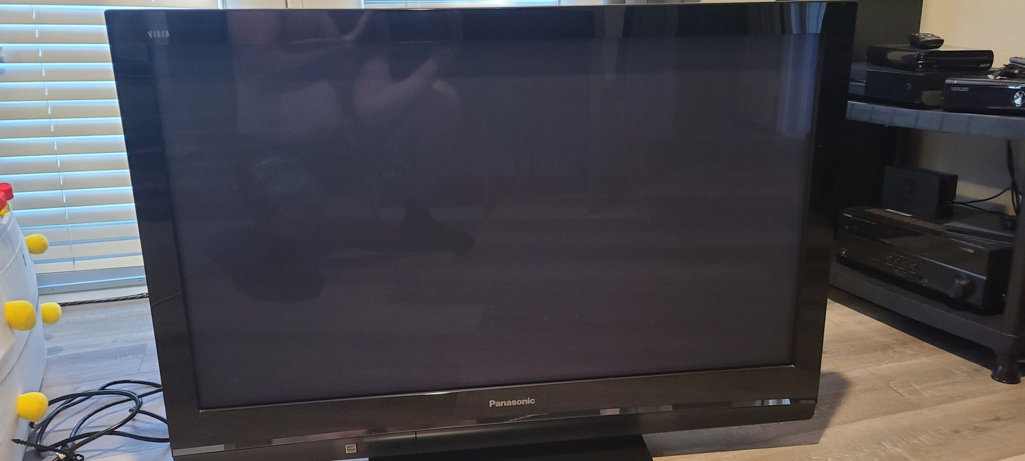 PANASONIC 42" HDTV PLASMA