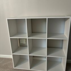 9 Cube Shelf With 4 Organizers