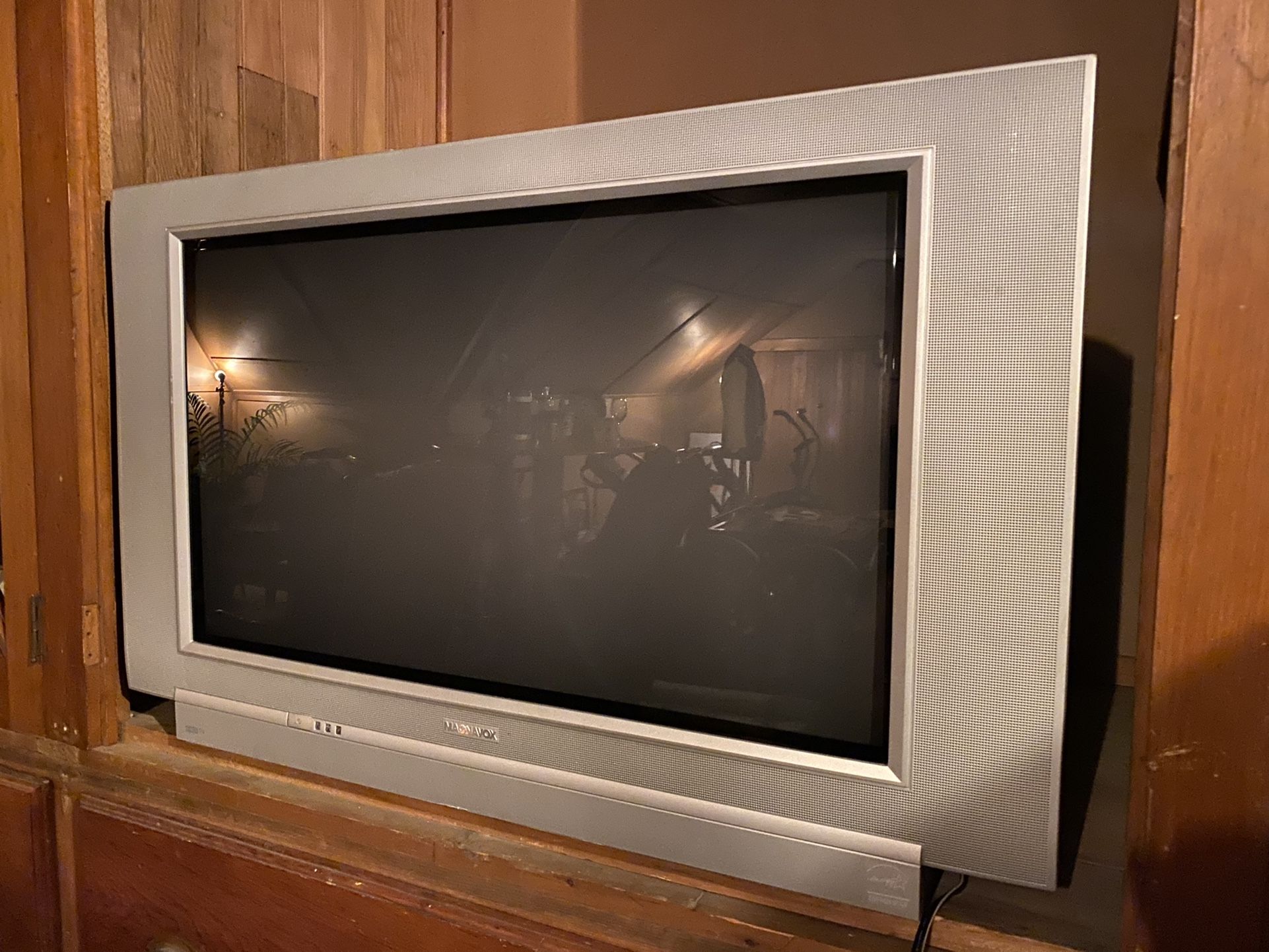 Flat Screen HDTV