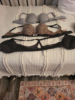 Bras 36B set of 3 all are underwire