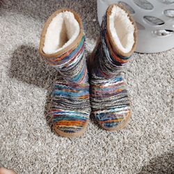 Real Pretty Fur Boots