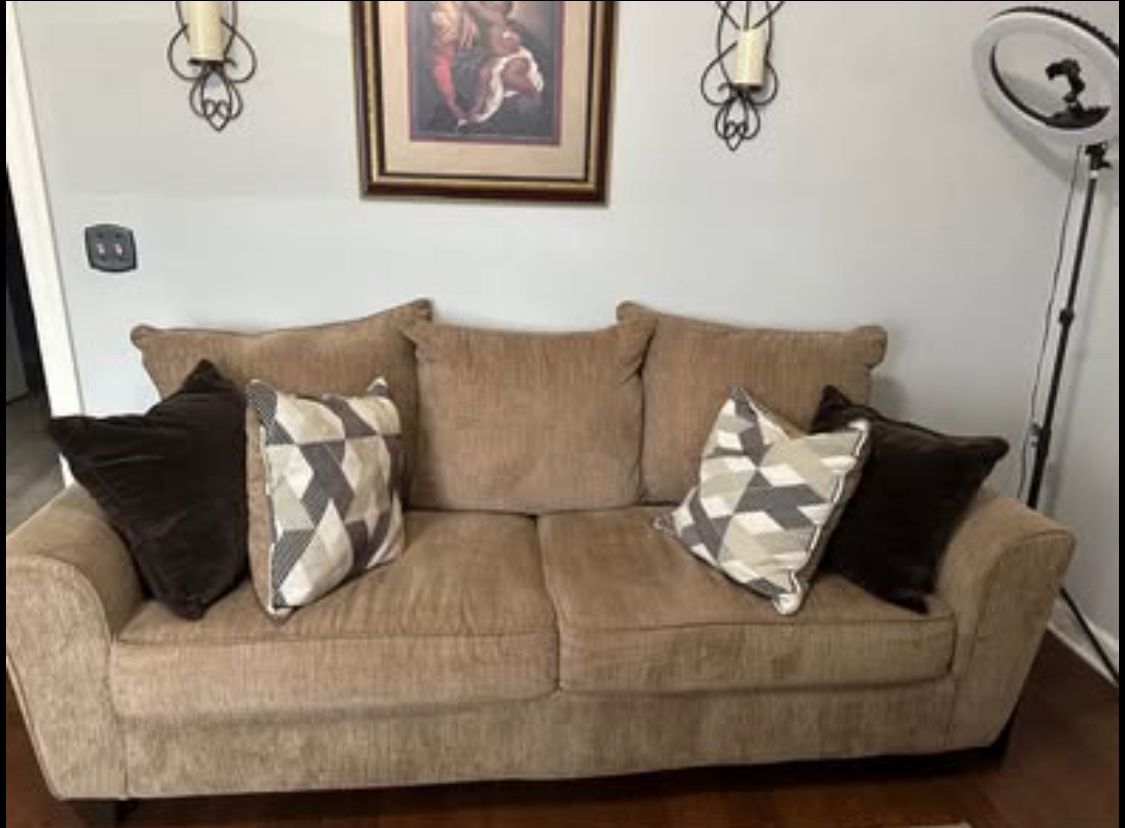 Furniture! Need Gone!