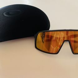 Men's Oakley sunglasses 