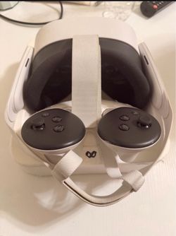META QUEST 3S (used) - Great Deal
