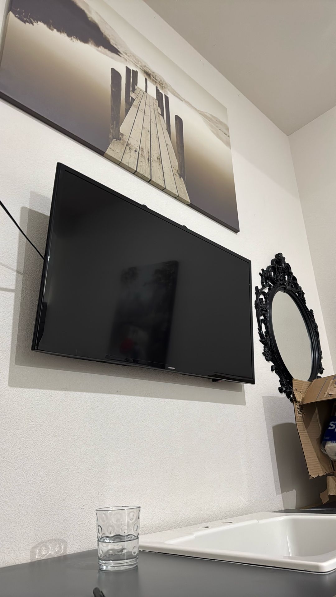 Samsung 43” TV