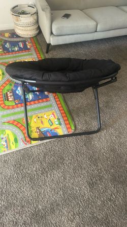 Dish Dorm Chair