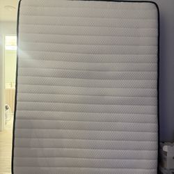Queen Memory Foam Mattress 
