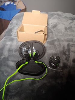 Brand new wireless ear buds