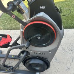 Bowflex Oliptical Machine Max Trainer M5