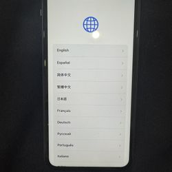 iPhone 11  Unlocked / Desbloqueado 