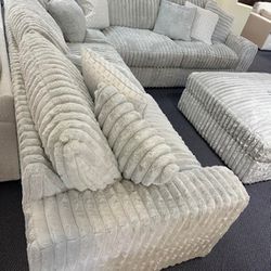 Supendous 3pc Sectional Alloy, Furniture Couch Livingroom Sofa 👑