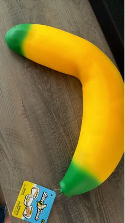 Sunny Days Squeeezy  Banana - NEW