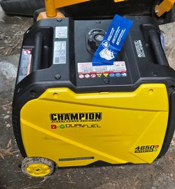 4650W DUAL FUEL INVERTER GENERATOR plus FULL PROPANE TANK