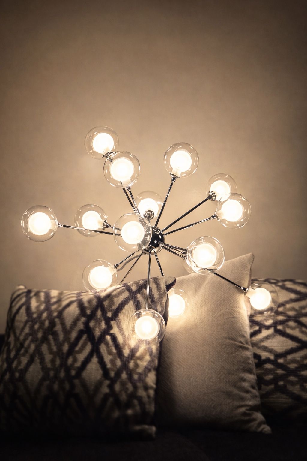 ossini Euro Nimbus 30” 15-Light Sputnik Pendant