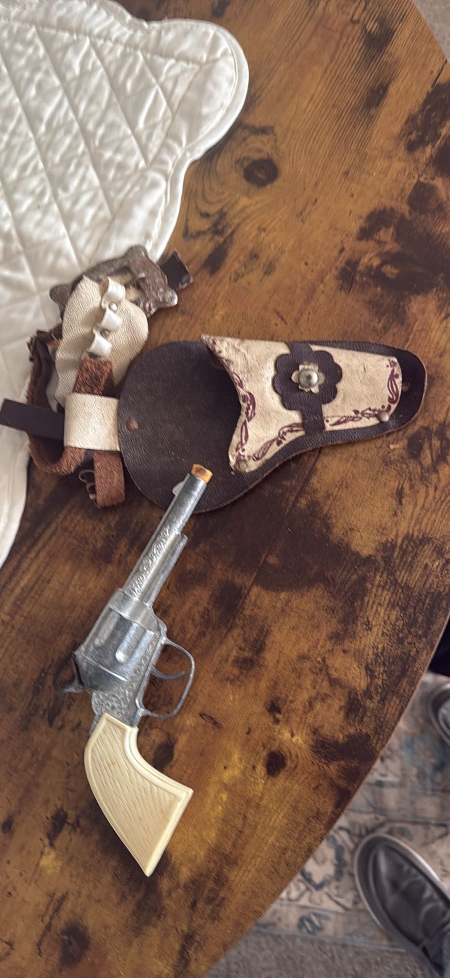 Hubley Capgun And Holster