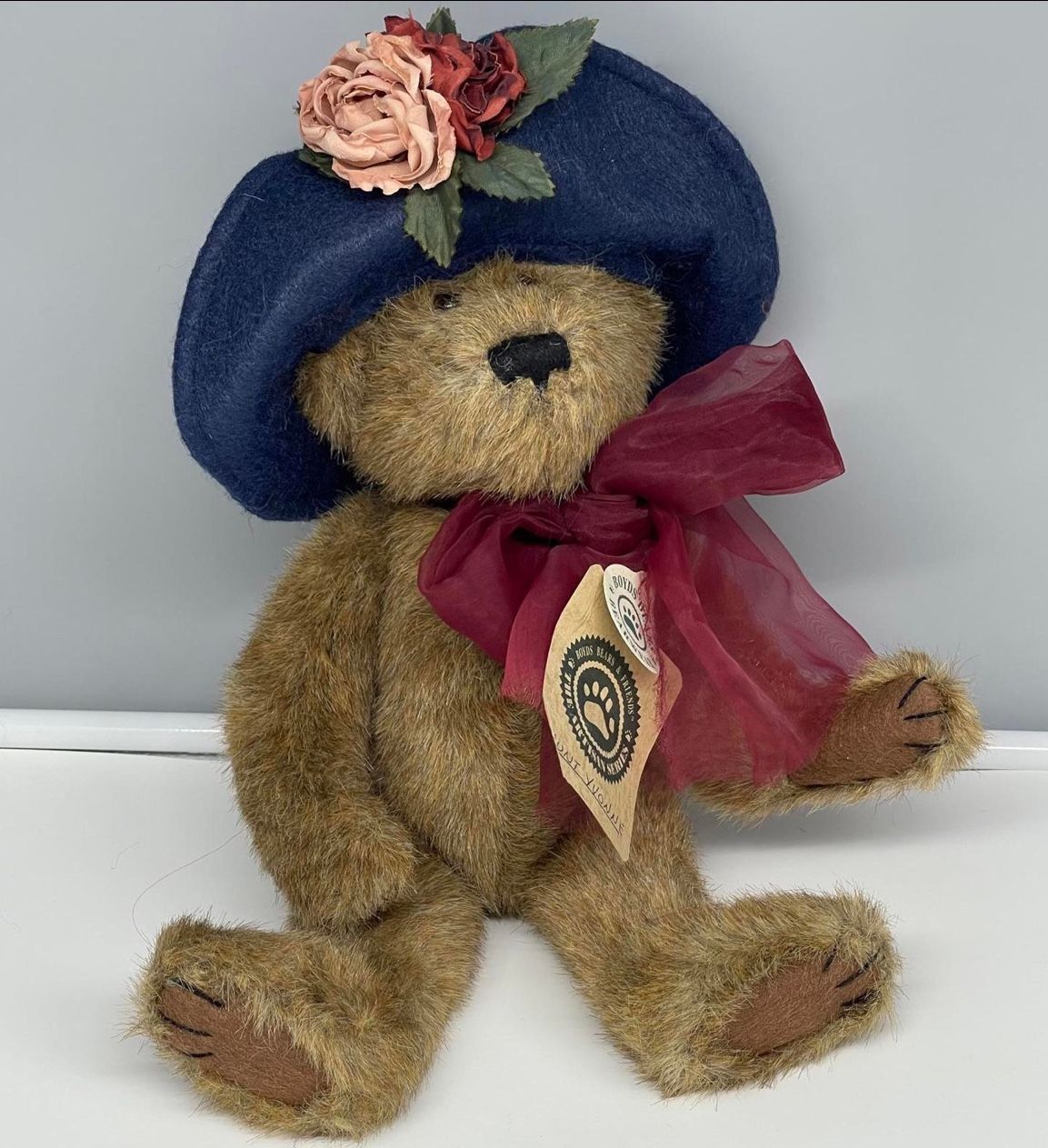Plush Boyds Bears The Artisan Series Jointed  "Aunt Yvonne Dubeary" Bear #918450