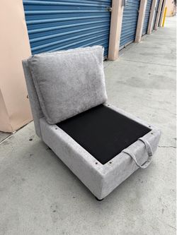 Modern Foldable Floor Chair – Hidden Storage & Portable Handle