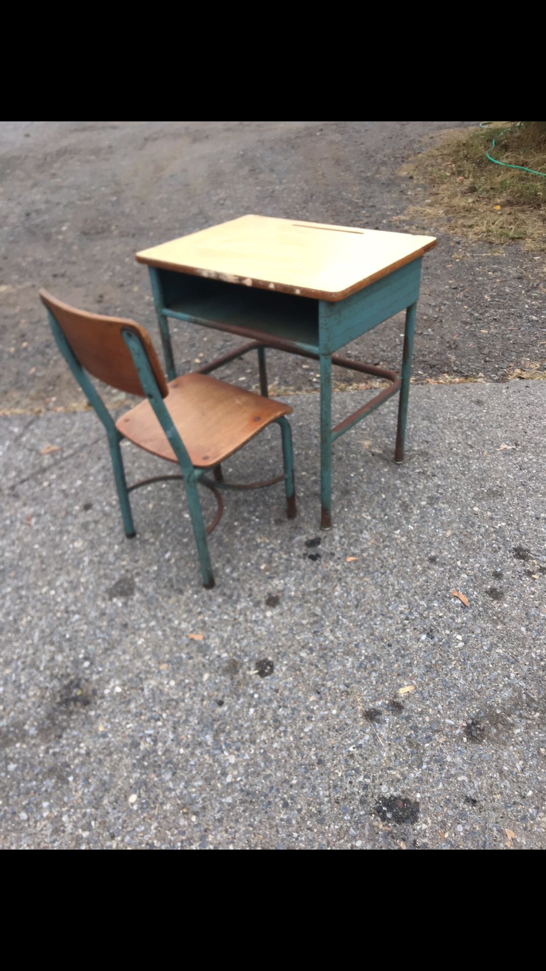 Antique child’s desk