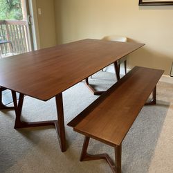 Dania Cress Dining Set 