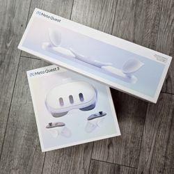 Meta Quest 3 and Charging Dock 