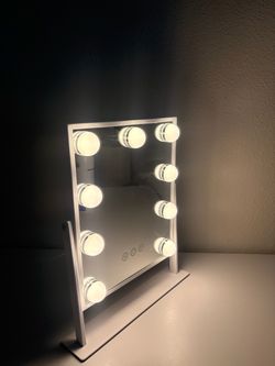 Vanity mirror