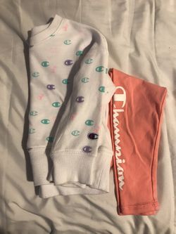 Toddler girls Champion outfit size 2t