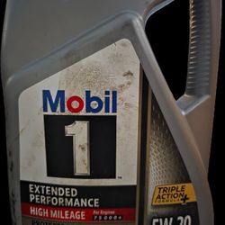 Mobil 1 Extended Performance High Mileage Full Synthetic Motor Oil 5W-20 5 Quart