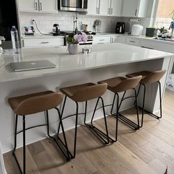 4 Modern Bar Stools Brand New 