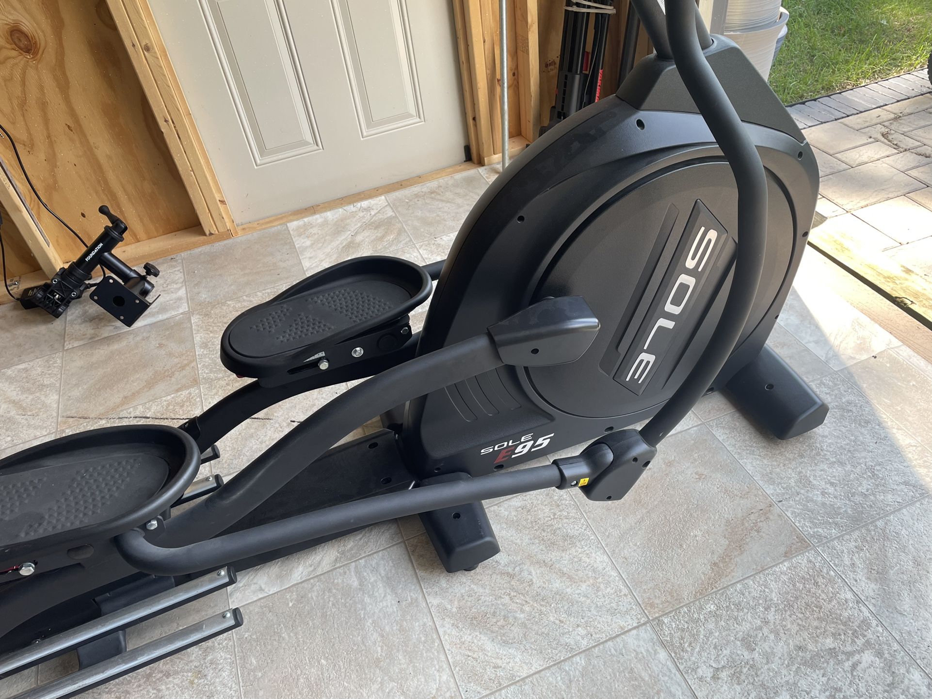 Sole E95 Elliptical