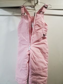Snow ❄ bodysuit size 3t excellent condition price 15 dlls obo