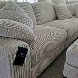 New lindyn sofa sectional