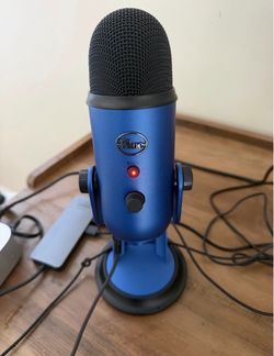Blue Yeti USB Microphone – Blue