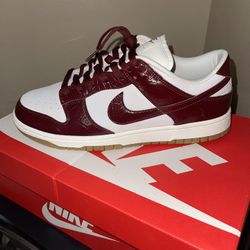 Nike Dunks Size 10