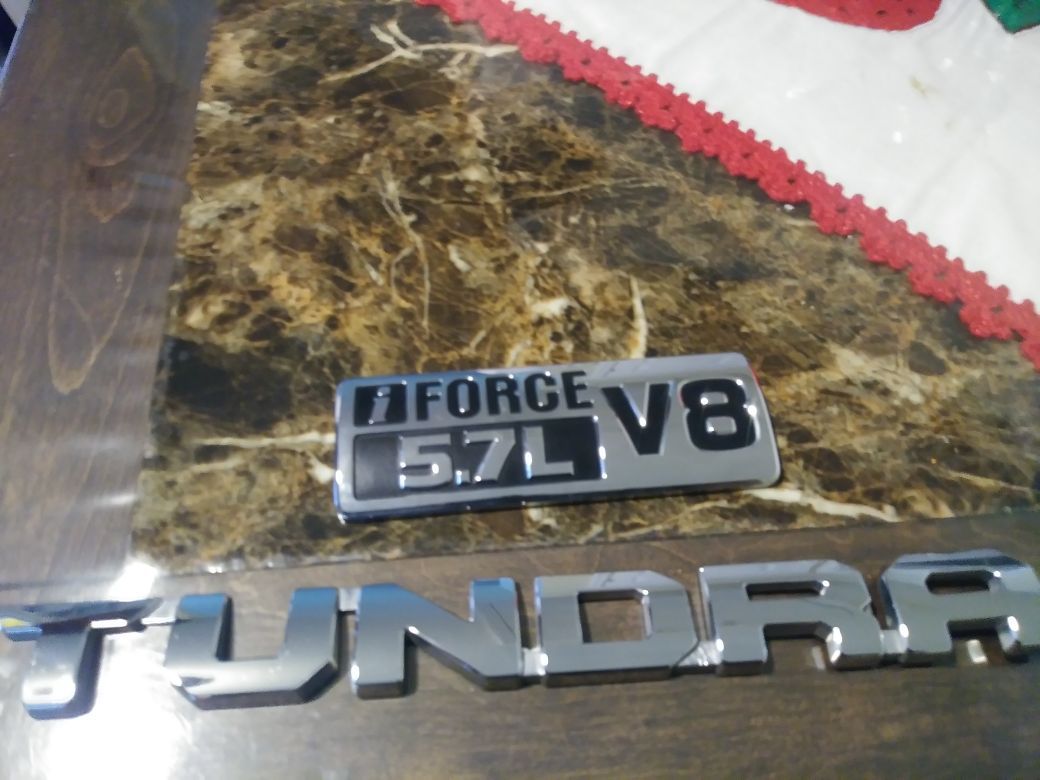 Toyota tundra enblem