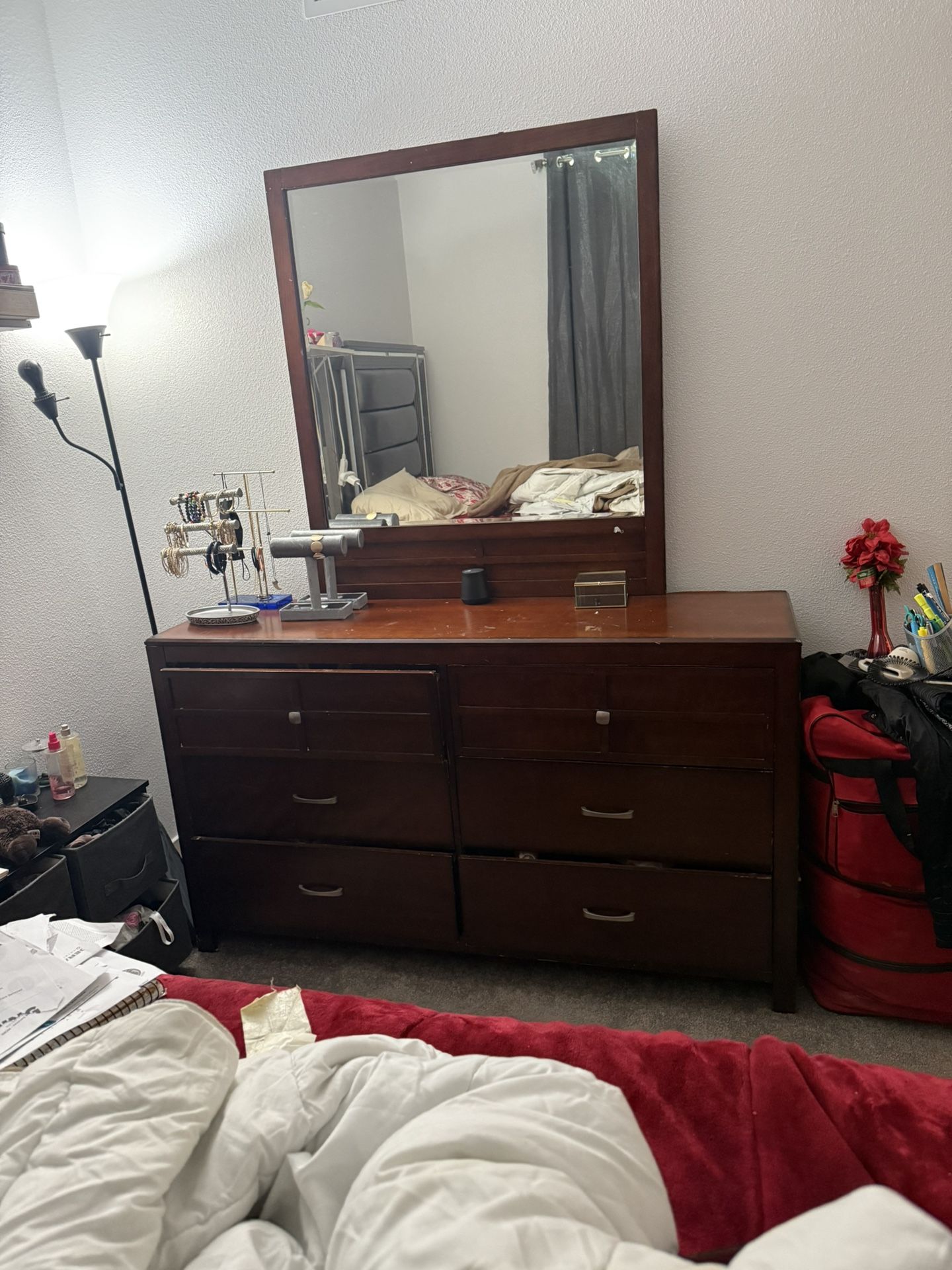 Gabetero, chest of drawer