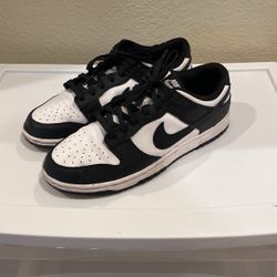 Panda Nike Dunks 