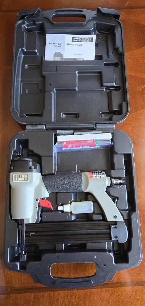 Porter Cable 18 Gauge Pneumatic Brad Nailer Kit