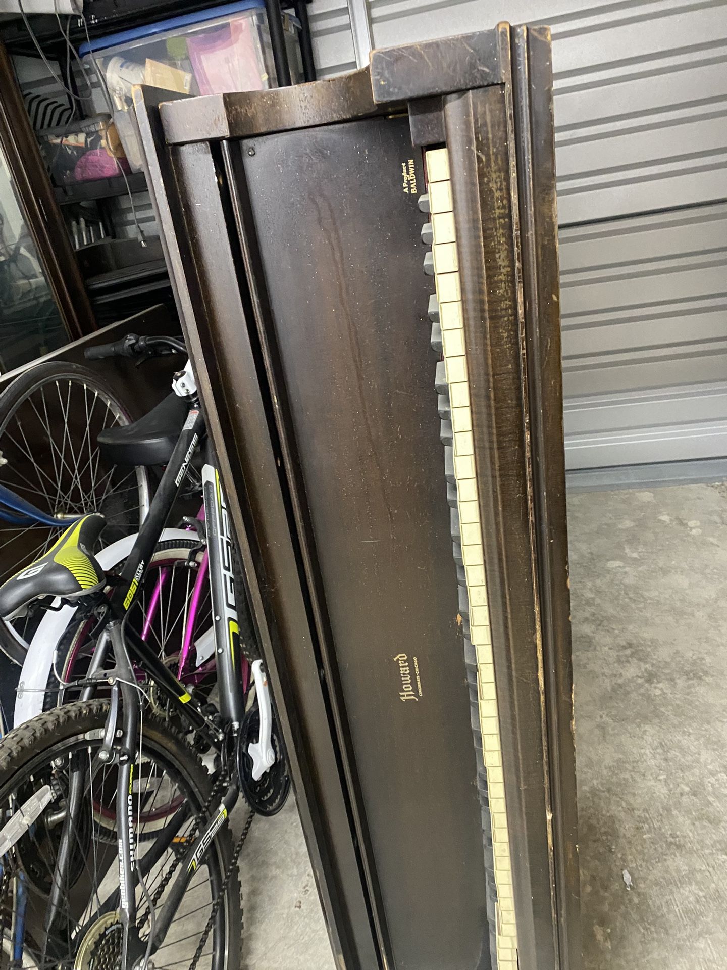 Howard Piano !