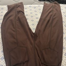 TikTok Viral Women Sweats  . Slightly Barrel. Brown 