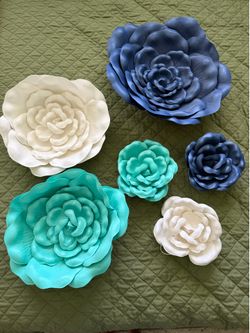 Foam wall hanging flowers