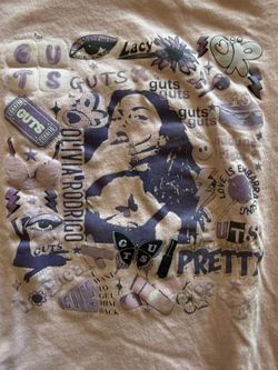 Used unofficial Olivia Rodrigo T-Shirt YS