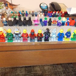 Ninjago Minifigures 