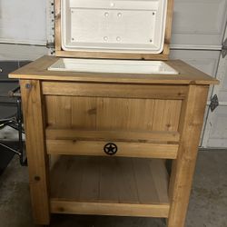 Igloo Cedar Ice Chest On Wheels