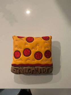 TaylorMade slice of heaven pizza party golf putter mallet spider magnetic head cover