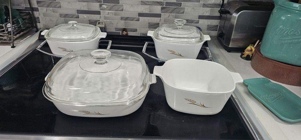 Lot Of 4Rare Corning Ware Wheat Amber Waves Of Grain Covered W/ Lid With Serving Cradel