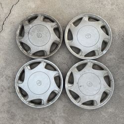 Toyota 15” Hubcaps (Set of 4) – OEM